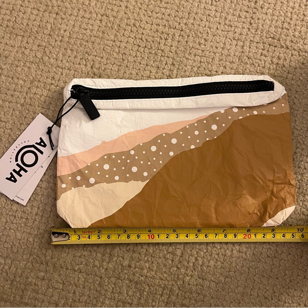 ALOHA Collection Splash proof travel pouch